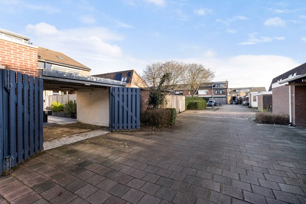 Foto - Te koop: Fijne gezinswoning met carport!